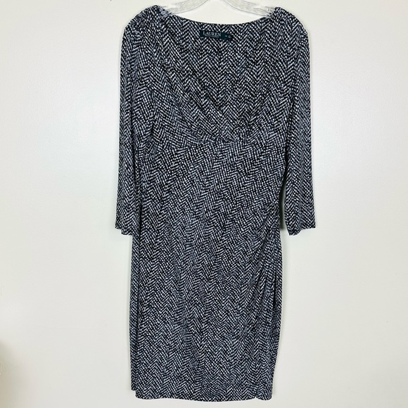 LAUREN RALPH LAUREN Women’s Classic Ruched Faux Wrap Stretch Print Dress Size 12 - Picture 1 of 9